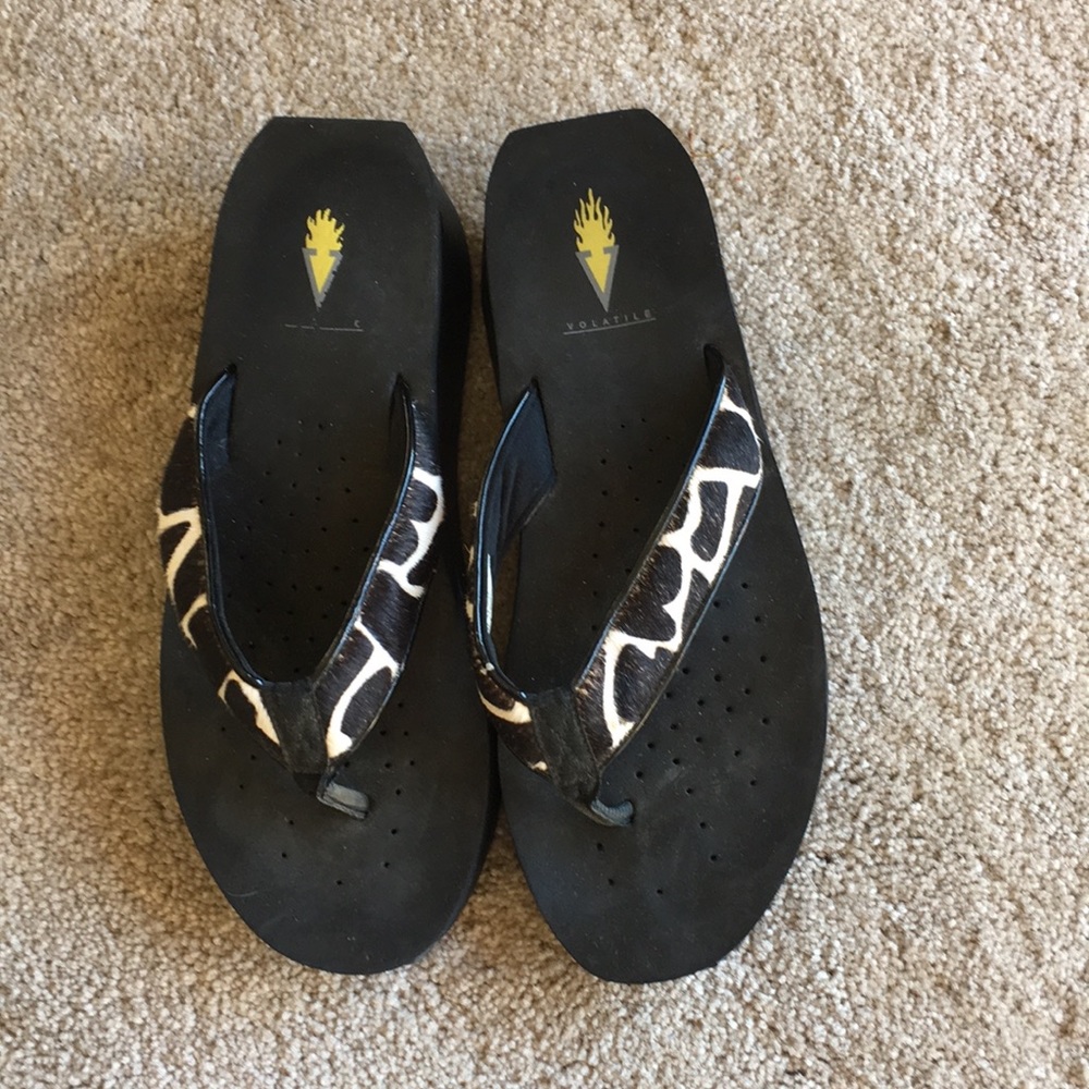 Volatile Flip Flops - image 1